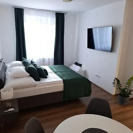 Happy Home Apartman Miskolc Exterior foto